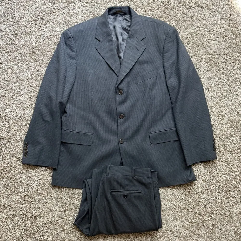 Brooks Brothers 346 Grey Pin Striped Wool Suit Men’s Size 44S Pants 36x27